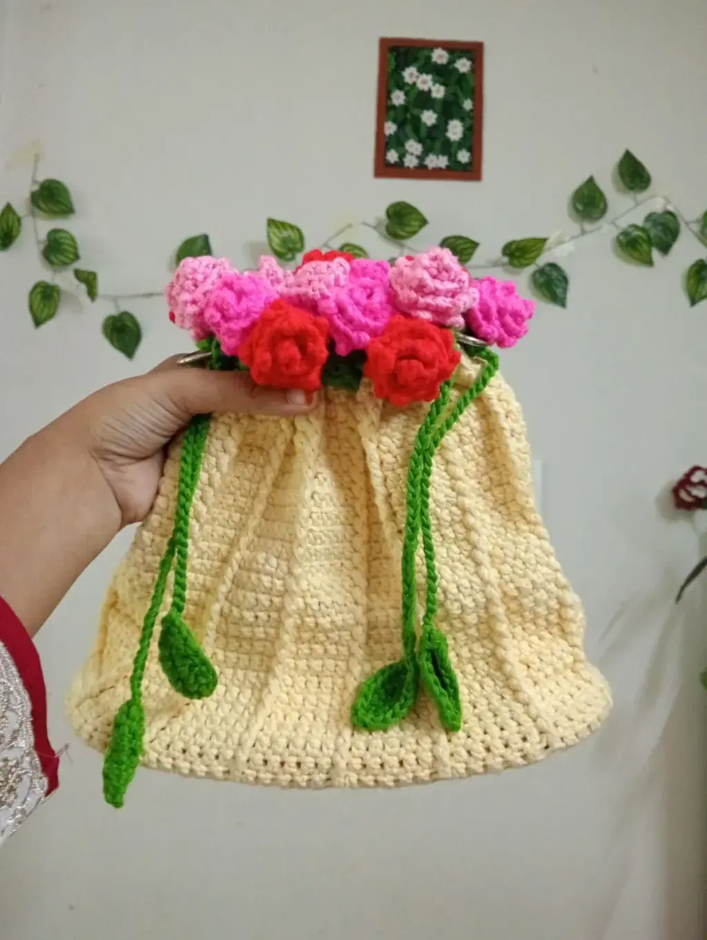 Crochet Rose Bouquet Bag 🌹 overlay